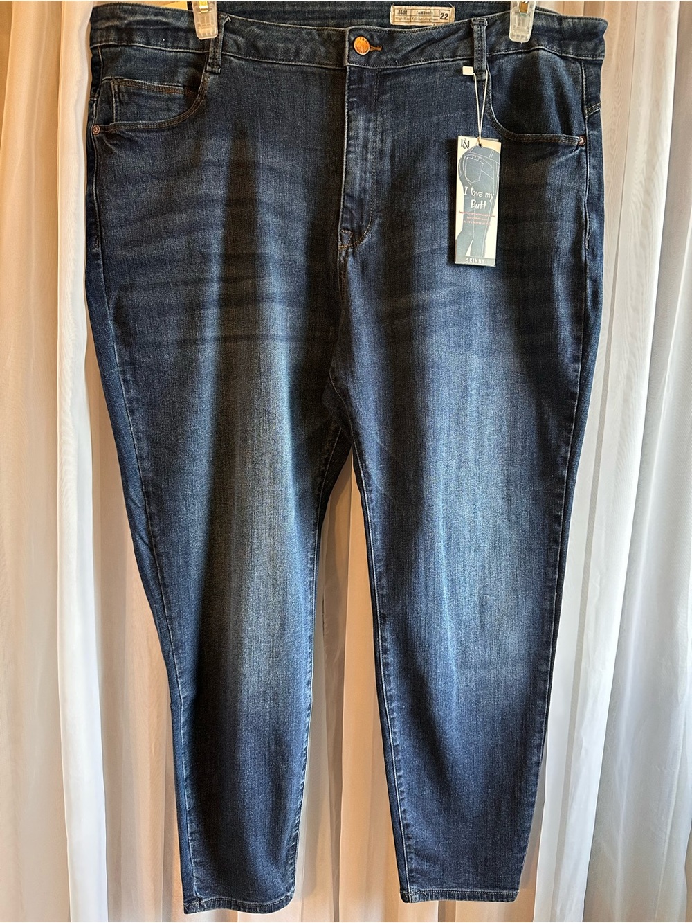 I & M Kylie Butt Lifting Skinny High rise Stretch Medium Wash Jeans size 22